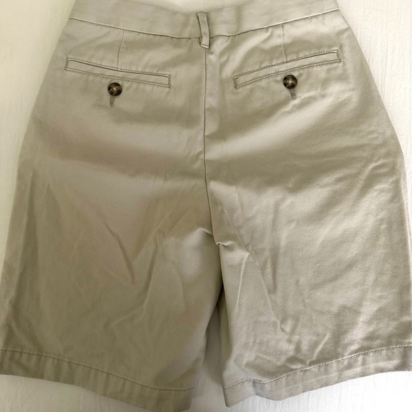 GAP Kids, Boys Shorts, Khaki, Size 10 Regular - Picture 4 of 7